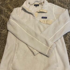 Patagonia white pullover